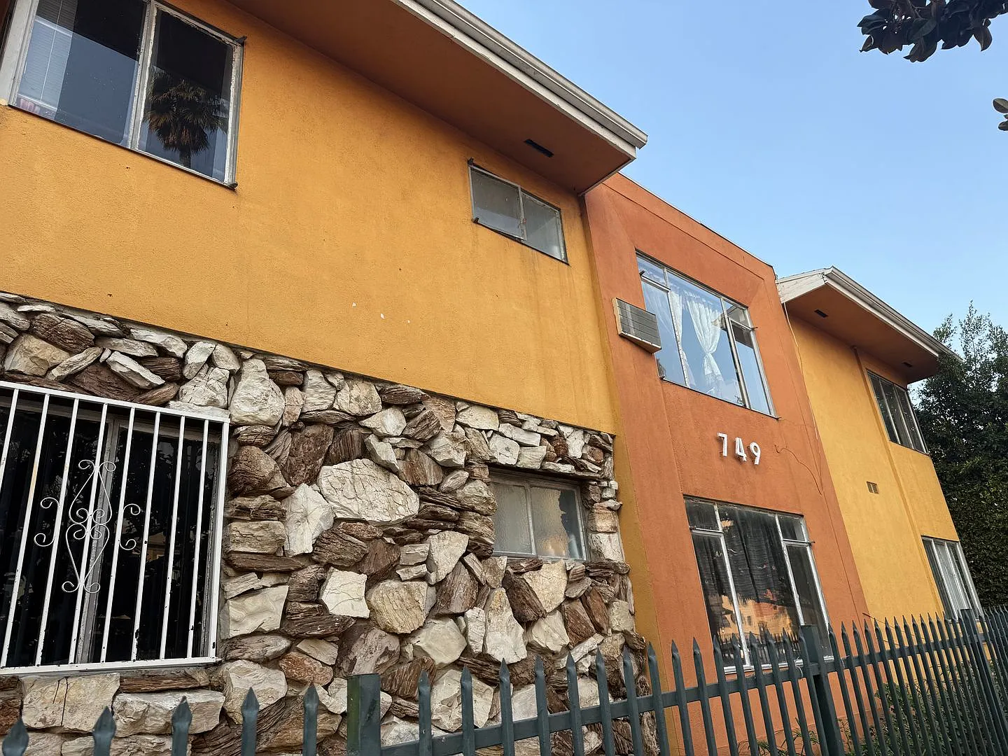 Berendo Partnersip - 749 S. Berendo St — Photo 1