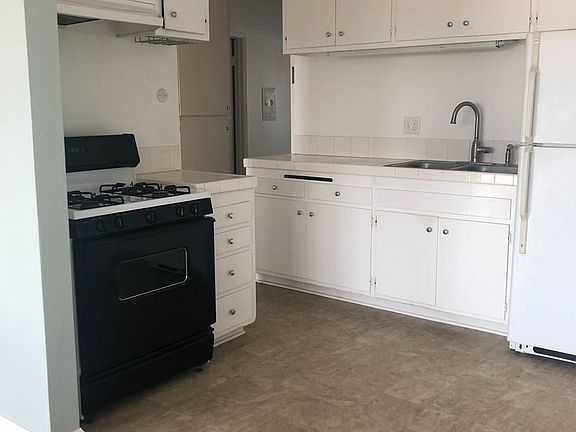 5th image of 58 N Ann St APT 16