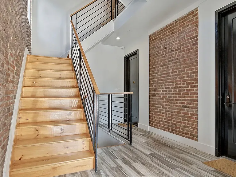 134 Beach 122 St #3A — Photo 12