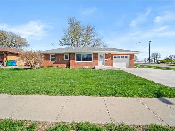 1500 W 3rd Ave, Indianola, IA 50125