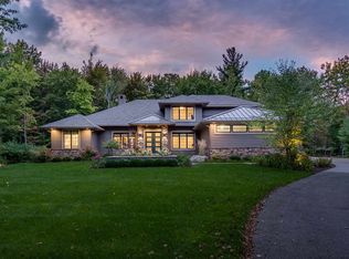 3479 E Shady Ridge Dr, Midland, MI 48642