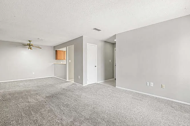 2380 E Geddes Ave #B — Photo 3