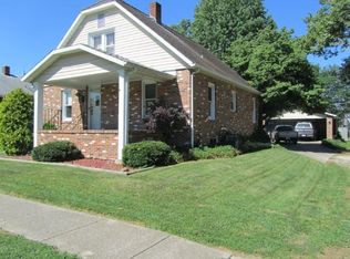 513 N 2nd St, Effingham, IL 62401