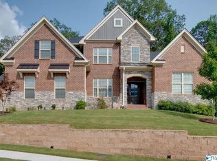 6906 Ridge Pointe Dr SE, Owens Cross Roads, AL 35763