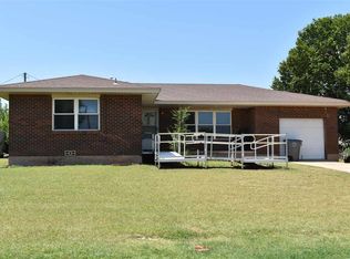 307 SW 45th St, Lawton, OK 73505