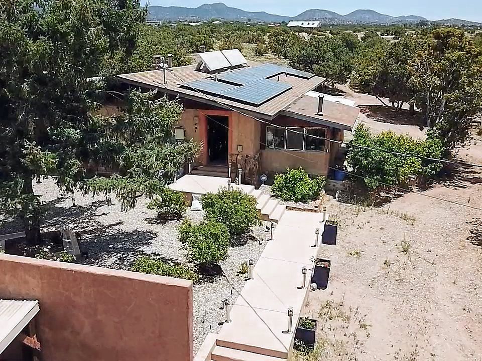 1st image of 51 B Paseo Galisteo B C D E