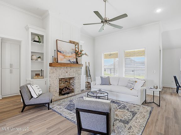 5th image of 109 Willow Way