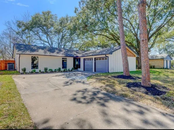 8907 Tanager St, Houston, TX 77036