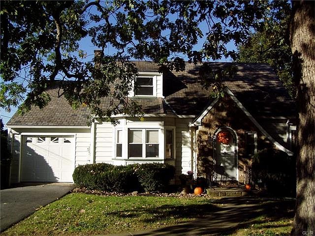 1st image of 114 Myrtle Ave