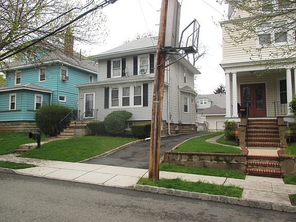 3rd image of 97 Swaine Pl