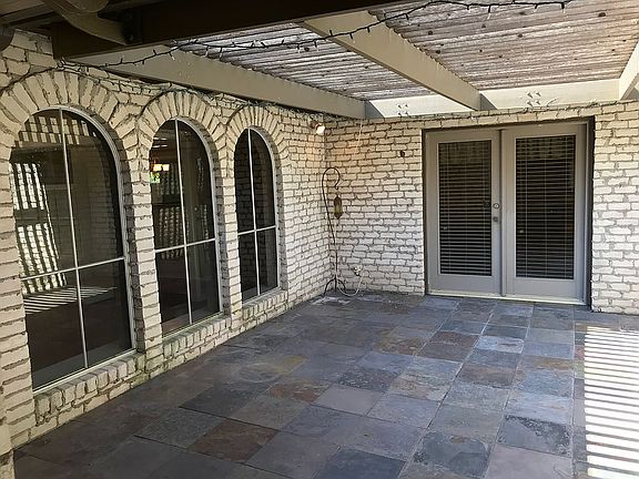 4th image of 1804 Clare Dr