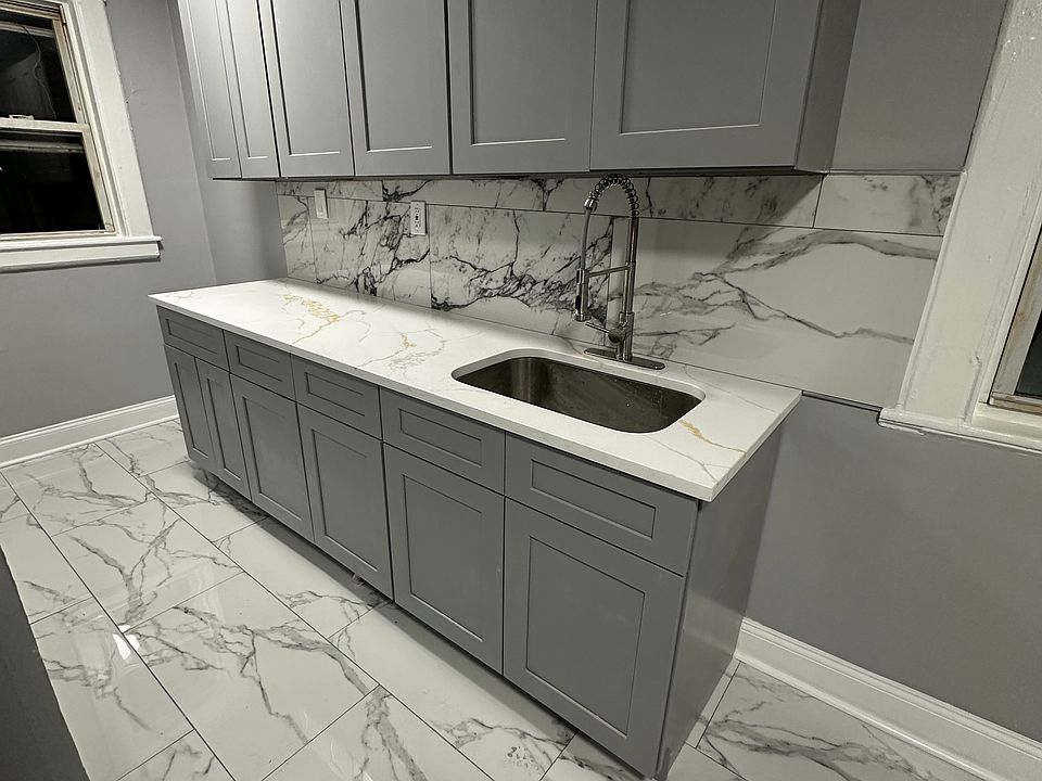 1st image of 19 Bassett St #2A
