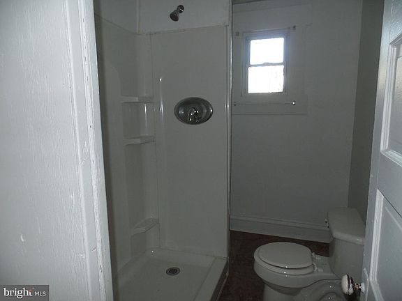 4th image of 334 Mitchell Ave APT 3