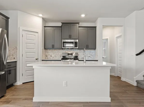 368 Banff Dr, Kyle, TX 78640