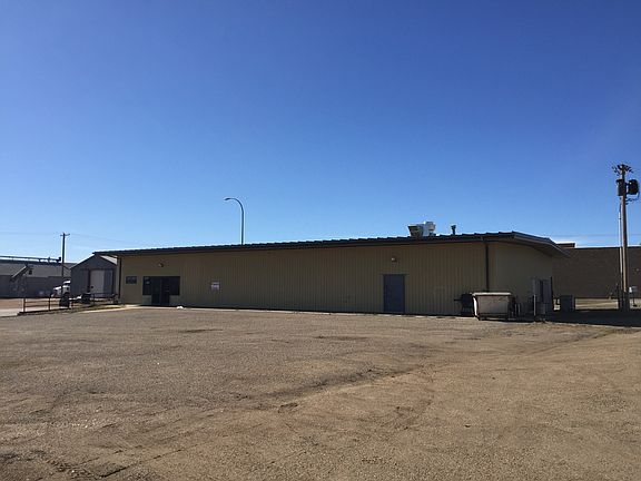 4th image of N 112 C St.