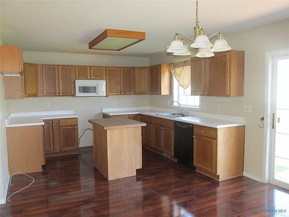 4th image of 1248 Gregory Dr