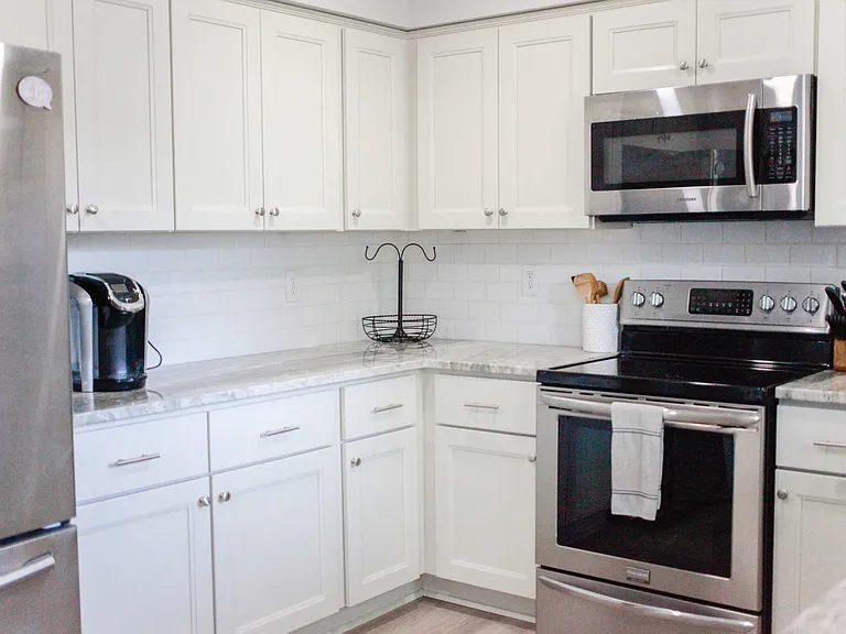 1619 Lafayette Blvd — Photo 2