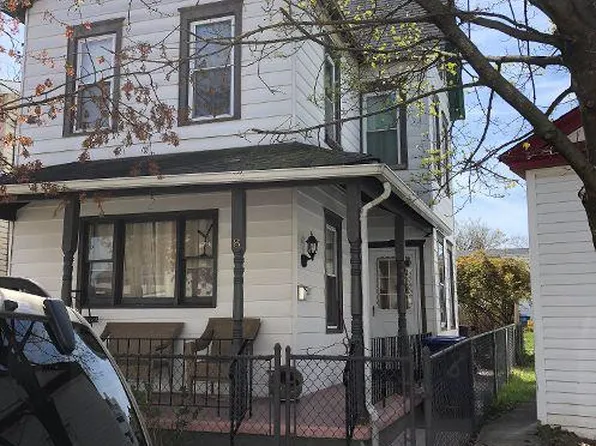 8 Spring Garden St, Riverside, NJ 08075