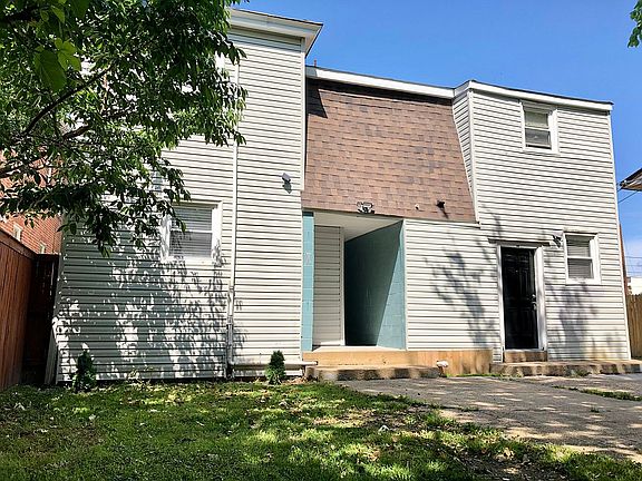 4th image of 143 W Balview Ave