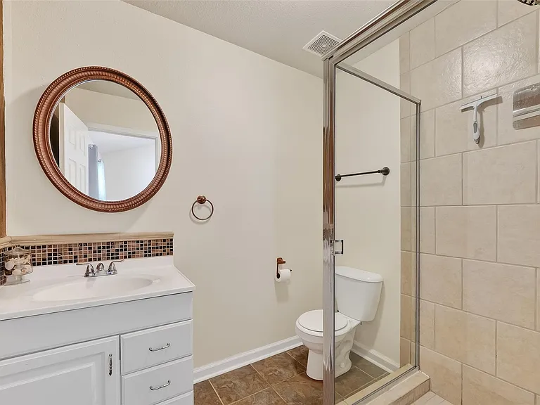 11 Highland Dr — Photo 18