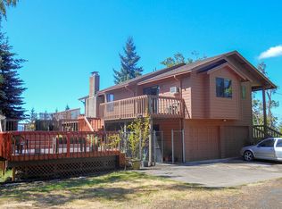 1561 Wild Iris Ln, Roseburg, OR 97470