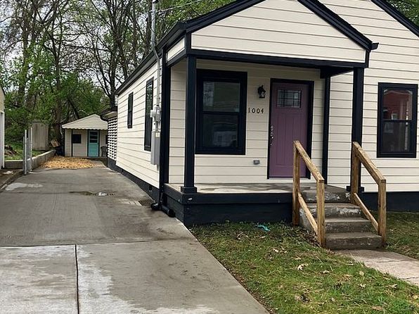 1004 Mary St