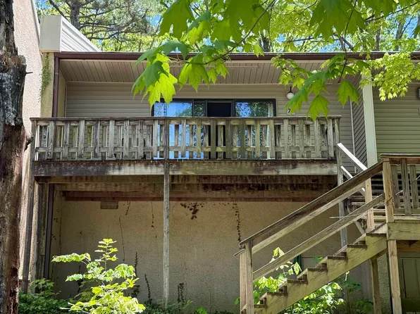 601 Dave Creek Pkwy APT 75, Fairfield Bay, AR 72088