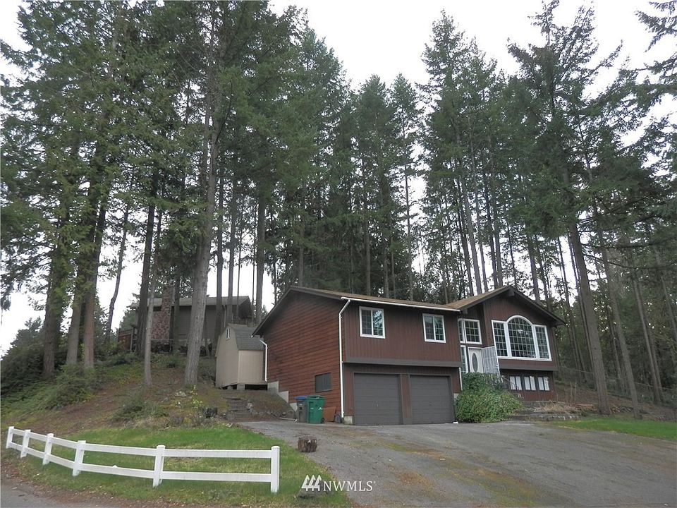 1st image of 5444 Pineridge Drive NE
