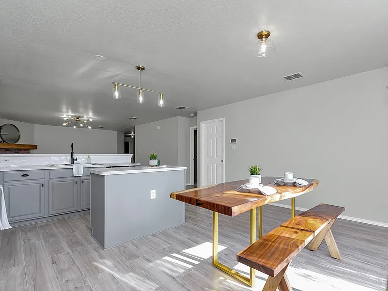 1037 Triple Crown Dr — Photo 12
