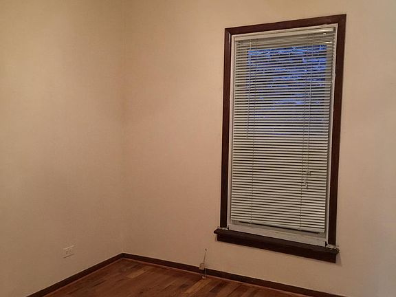 2nd image of 1623 N Sedgwick St APT 2F