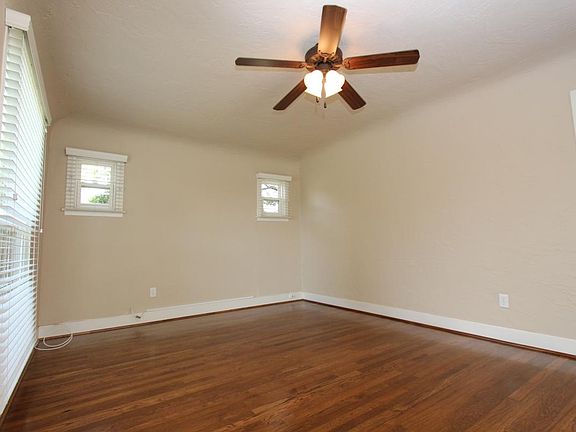 3rd image of 1632 N Arthur Ave
