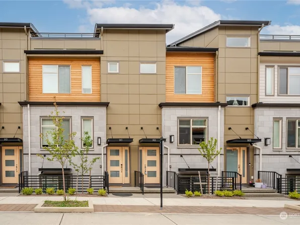 921 6th Avenue NE, Issaquah, WA 98029