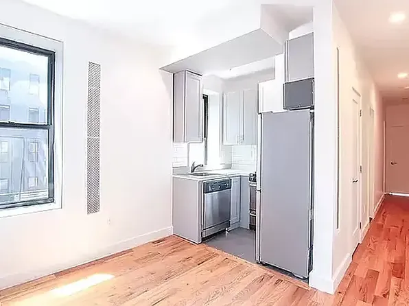 808 Prospect Pl APT 2B, Brooklyn, NY 11216