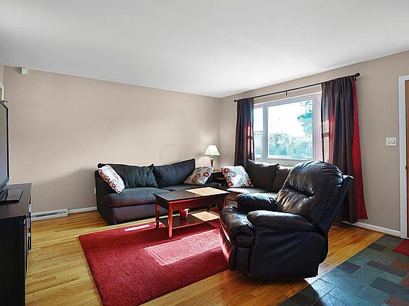 5th image of 3593 Tillbury Ave