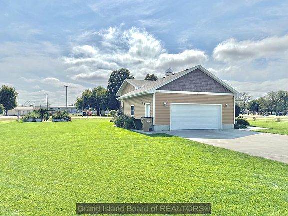 2nd image of 206 Tonya Dr