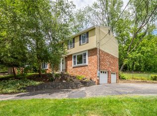 2266 Morrow Rd, Pittsburgh, PA 15241