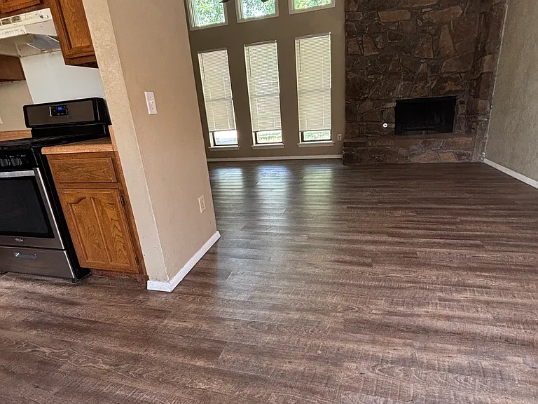 8004 N 120th East Ave — Photo 4