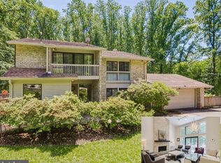 8513 Carlynn Dr, Bethesda, MD 20817