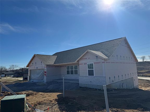 3rd image of 4003 Bishop Ct