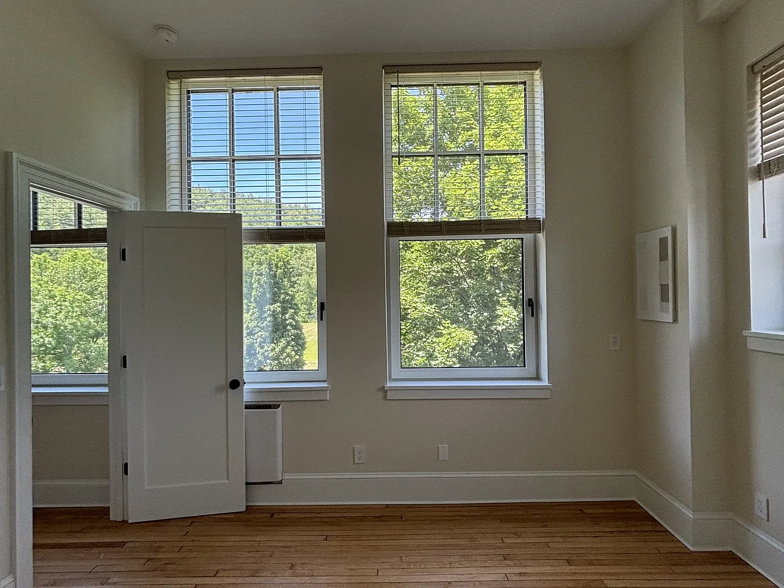 71 Montague City Rd — Photo 3