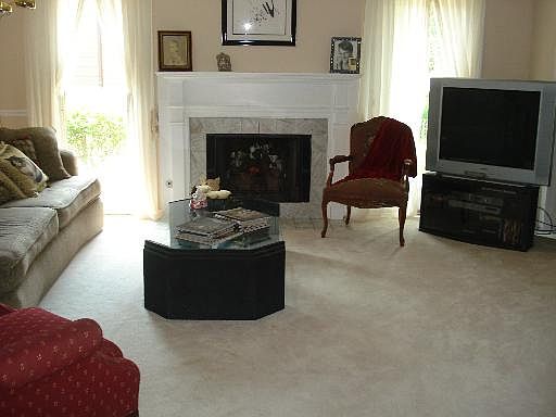 3rd image of 930 Brown Deer Dr