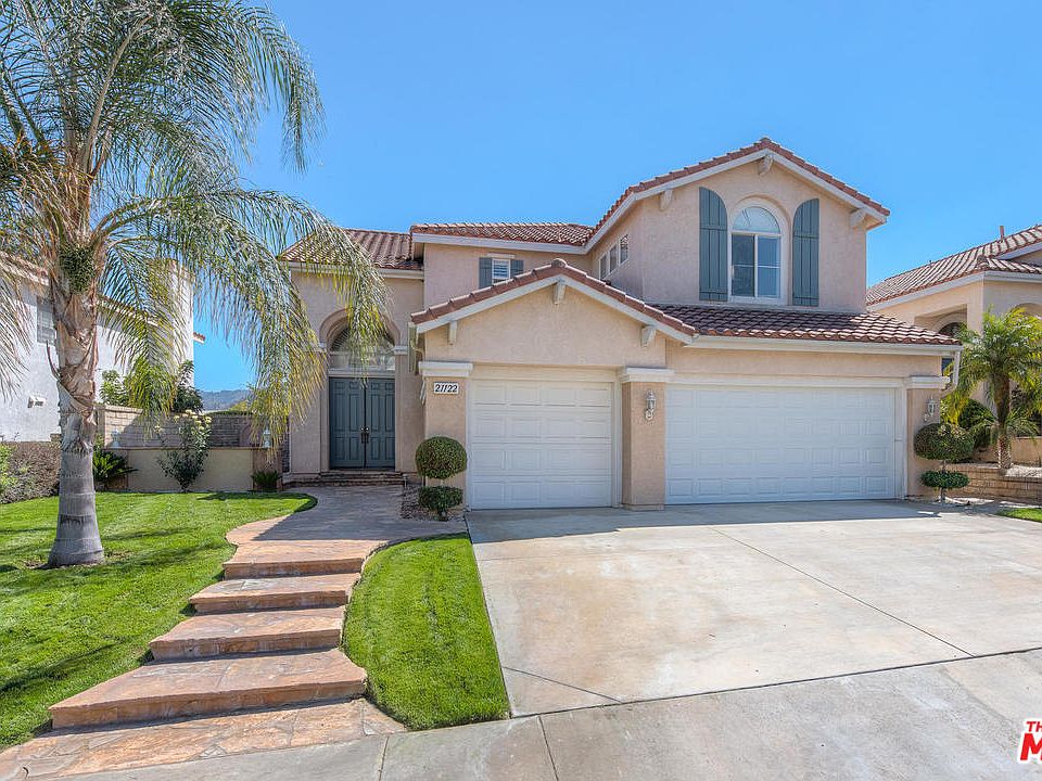 1st image of 21122 Oakleaf Canyon Dr