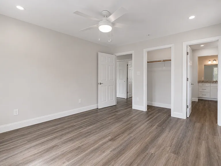 31 Aspen Ave — Photo 6