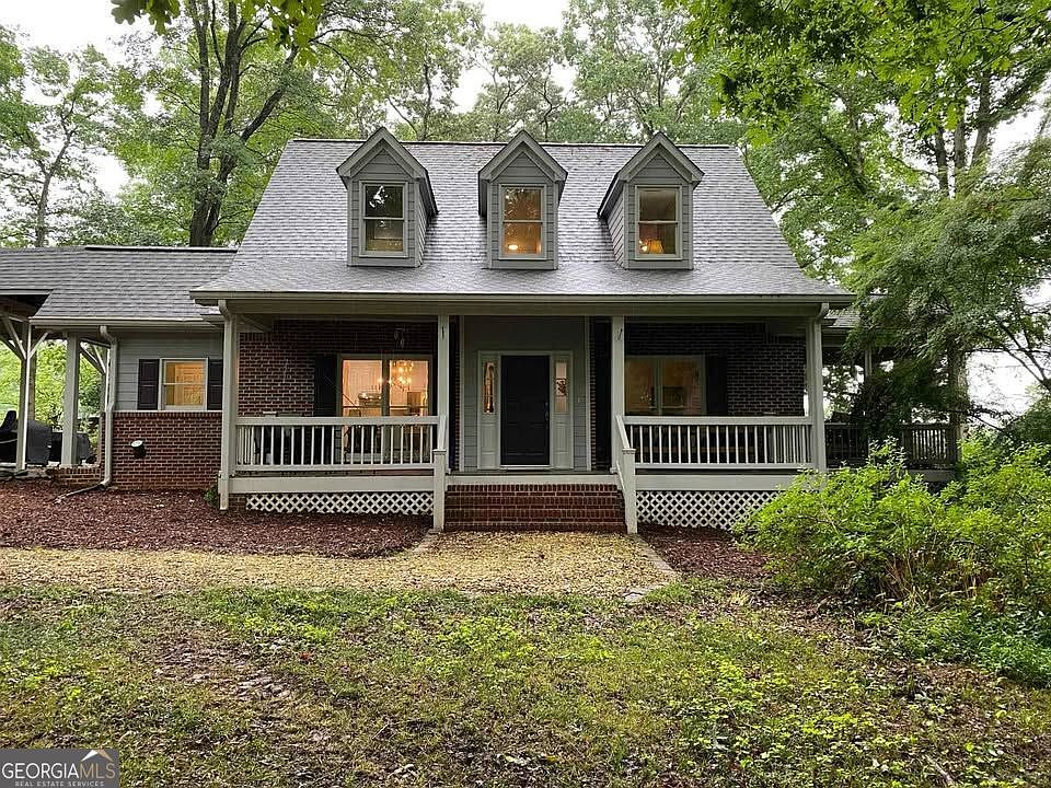 1st image of 4005 S Apple Valley Rd