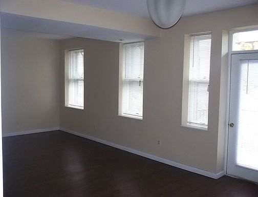 5th image of 5315 Savoy Ct APT 301
