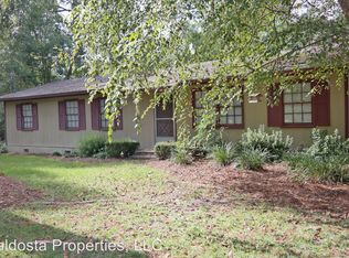 6147 Bird Hall Rd, Hahira, GA 31632
