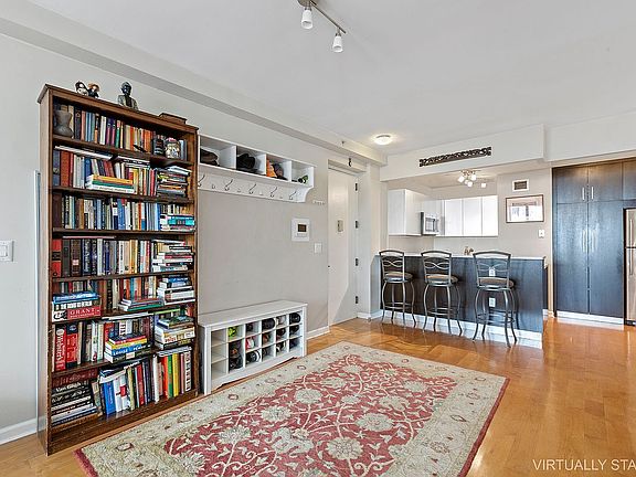 5th image of 1311 Jackson Ave APT 12A