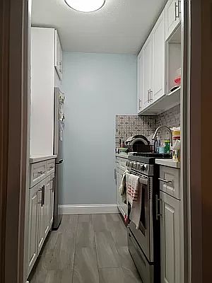 4th image of 3960 54th St APT 8S
