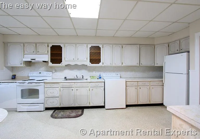 795 Cambridge St — Photo 12