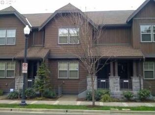 679 SW Foresta Ter, Portland, OR 97225